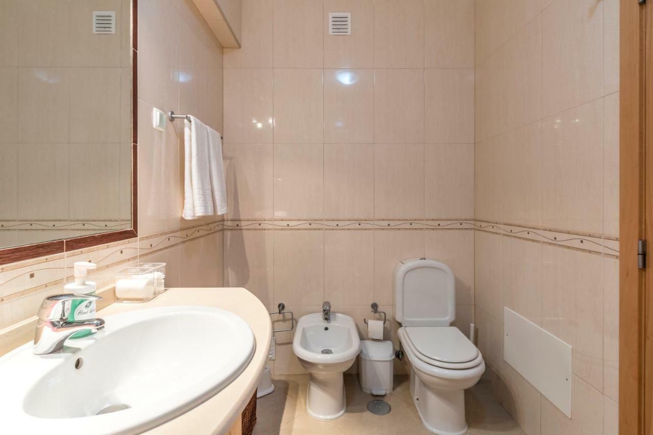 Apartamento Perto Praia, Com Piscina Алвор Экстерьер фото